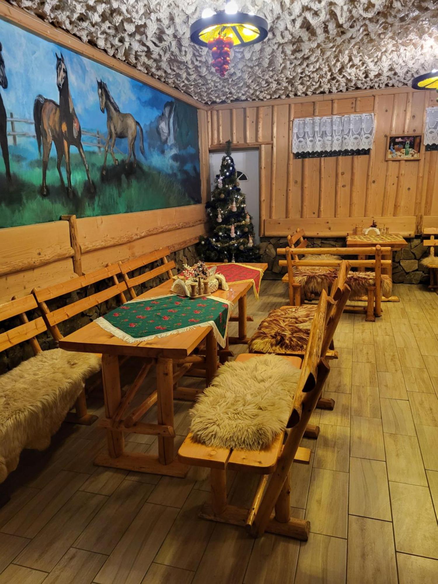Glamping Gliczarow Klapnioki Bed & Breakfast Lesnica  Bagian luar foto